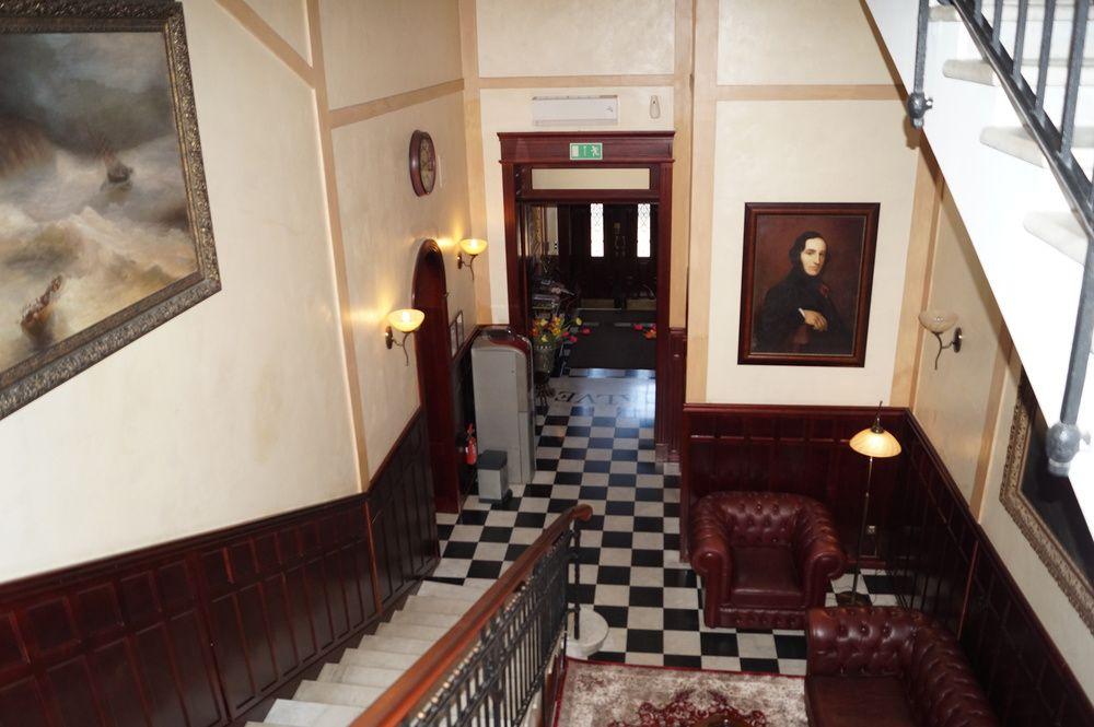 Ayvazovsky Hotel Oldenburg Bagian luar foto