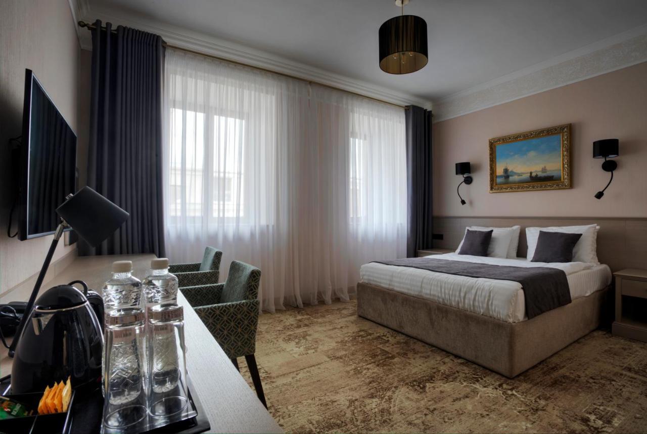 Ayvazovsky Hotel Oldenburg Bagian luar foto