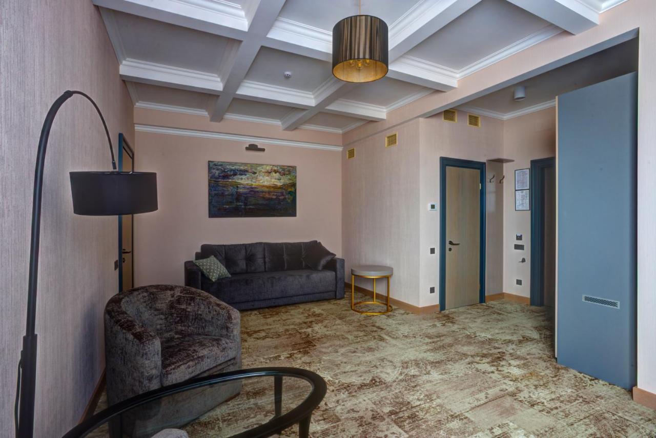 Ayvazovsky Hotel Oldenburg Bagian luar foto