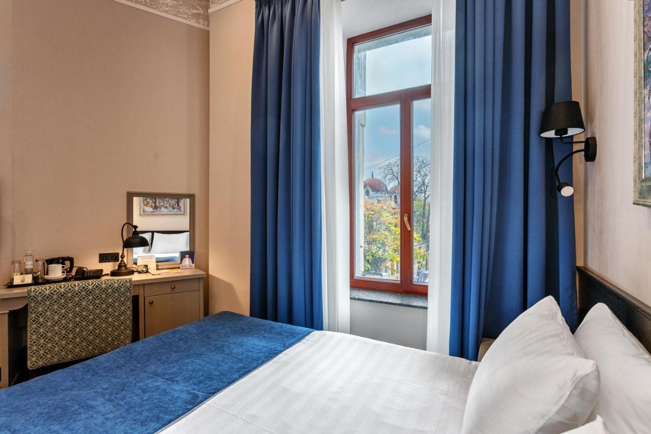 Ayvazovsky Hotel Oldenburg Bagian luar foto