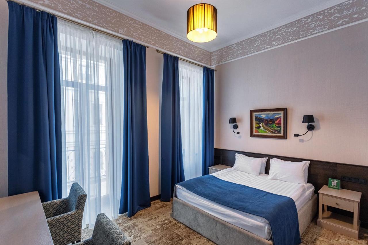 Ayvazovsky Hotel Oldenburg Bagian luar foto